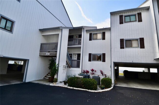 Building Photo - 814 Bahia Del Sol Dr