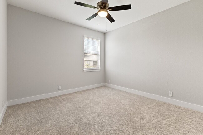Building Photo - 24734 Resort Pkwy