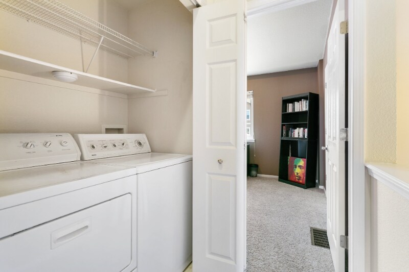 Building Photo - 3232 Hearthridge Cir