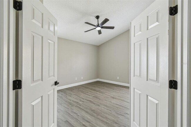 Building Photo - 1317 Ravida Woods Dr