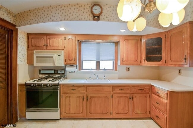 Building Photo - 124 Colfax Ave