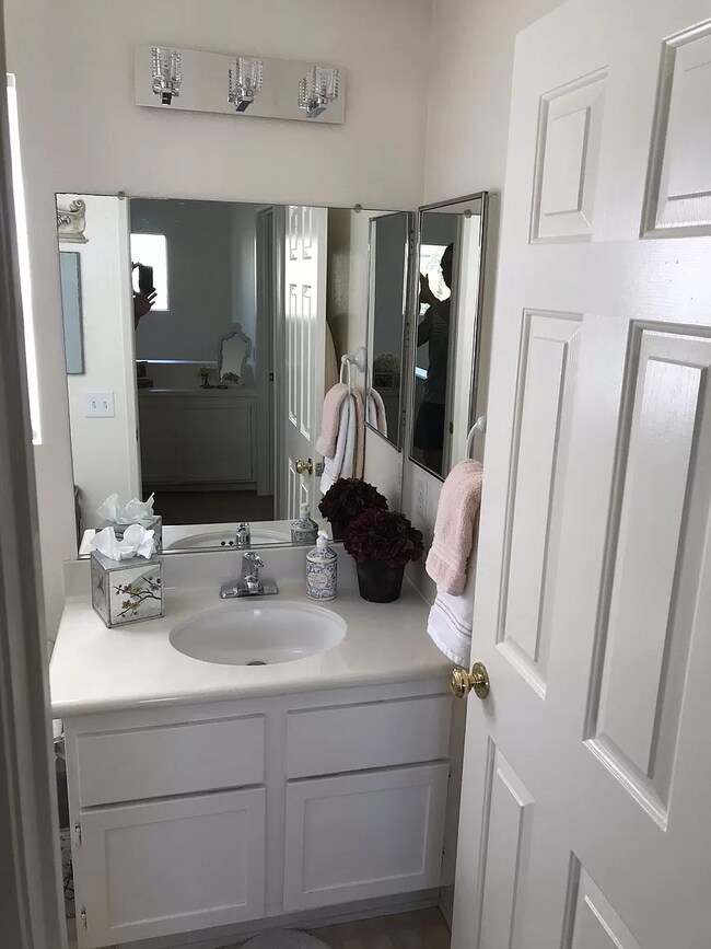 Building Photo - 1 Seven Kings Pl