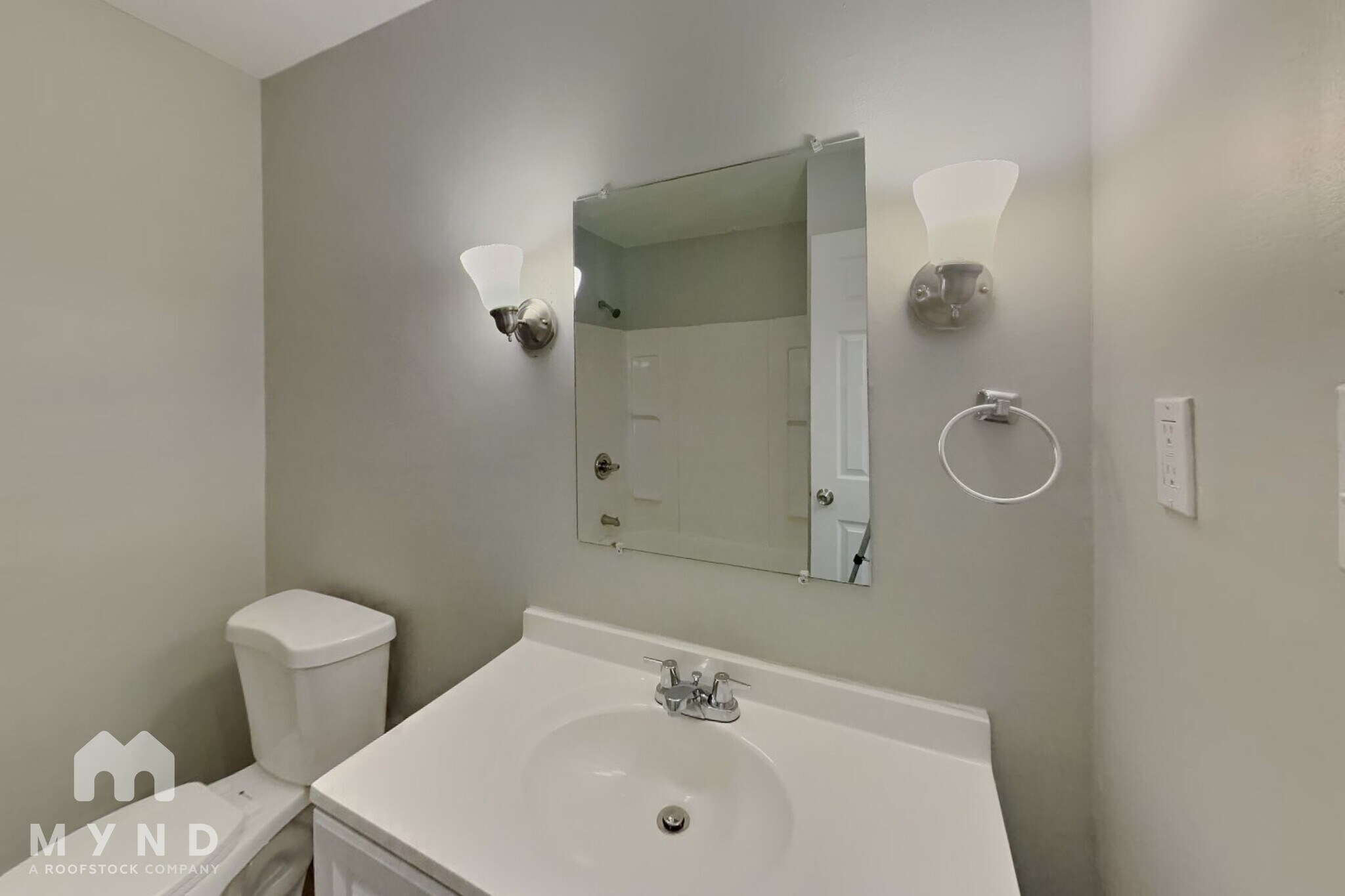 Building Photo - 6815 Saddle Ridge Rd
