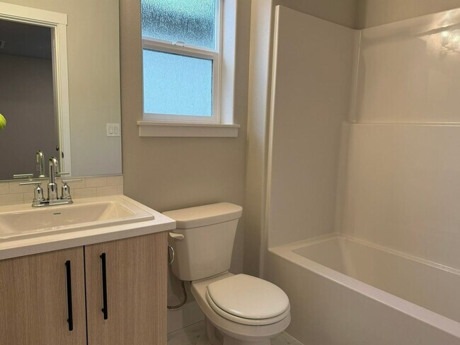 Building Photo - Beautiful Three Bedroom New Construction Home For Rent