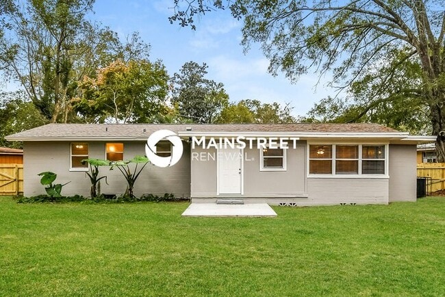 Building Photo - 3 Bedroom Pet-Friendly Home in JACKSONVILL...