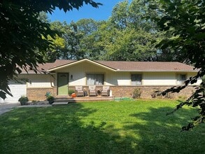 Building Photo - 11816 Highridge Dr