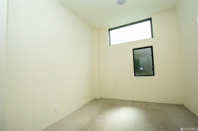 Building Photo - 3027 25th St