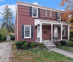 Building Photo - 1510 E 4th St