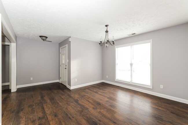 Building Photo - 97 Jadewood Dr