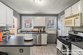 Building Photo - 86 Colborne Rd