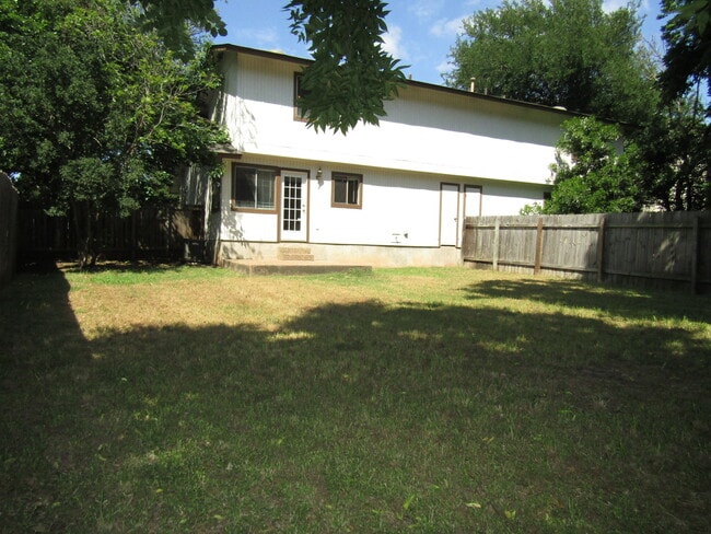 Building Photo - 7001 Winedale Dr