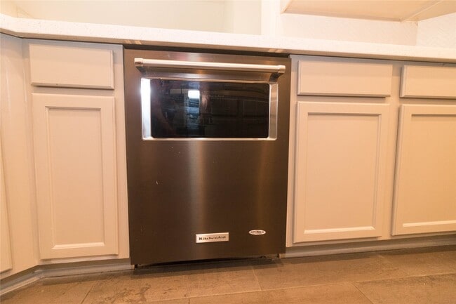 Building Photo - 1318 Ragsdale Ln