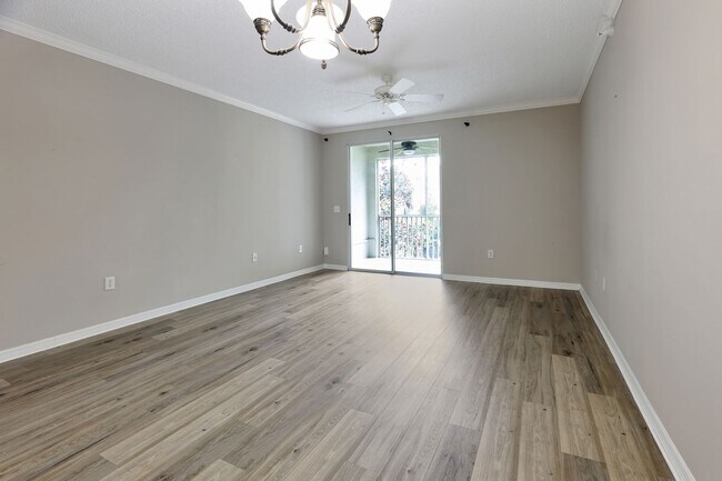 Building Photo - 5700 Bentgrass Dr