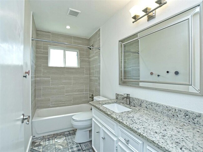 Building Photo - 7310 Inspiration Dr