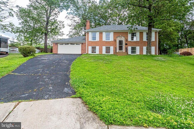 Building Photo - 5001 Ninian Ct
