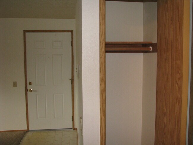 Building Photo - 4263 Tiffany Pl NE