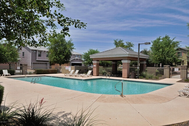 Building Photo - 4351 E Selena Dr