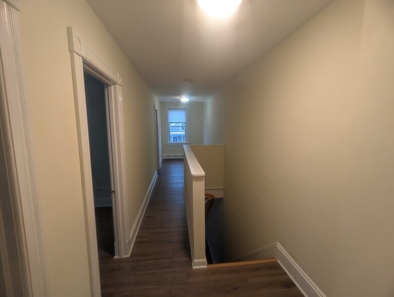 Building Photo - 110 Spring St