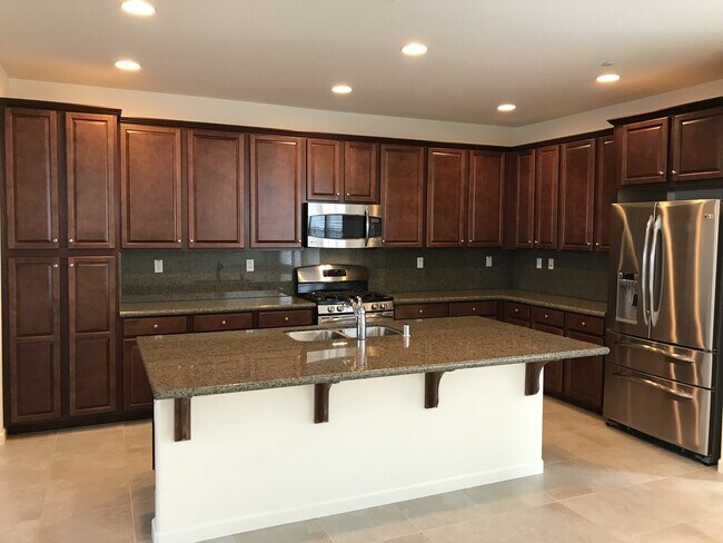 Building Photo - Two story home in Mountain House!