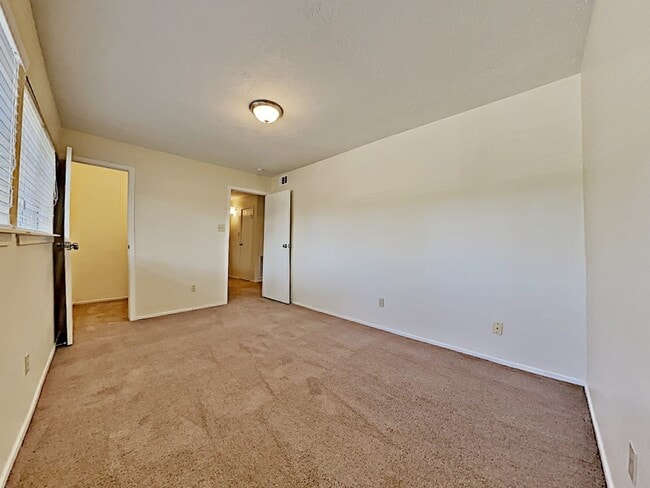 Building Photo - 18007 Autumn Trails Ln