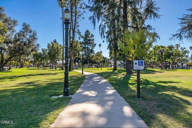 Building Photo - 355 S Los Robles Ave