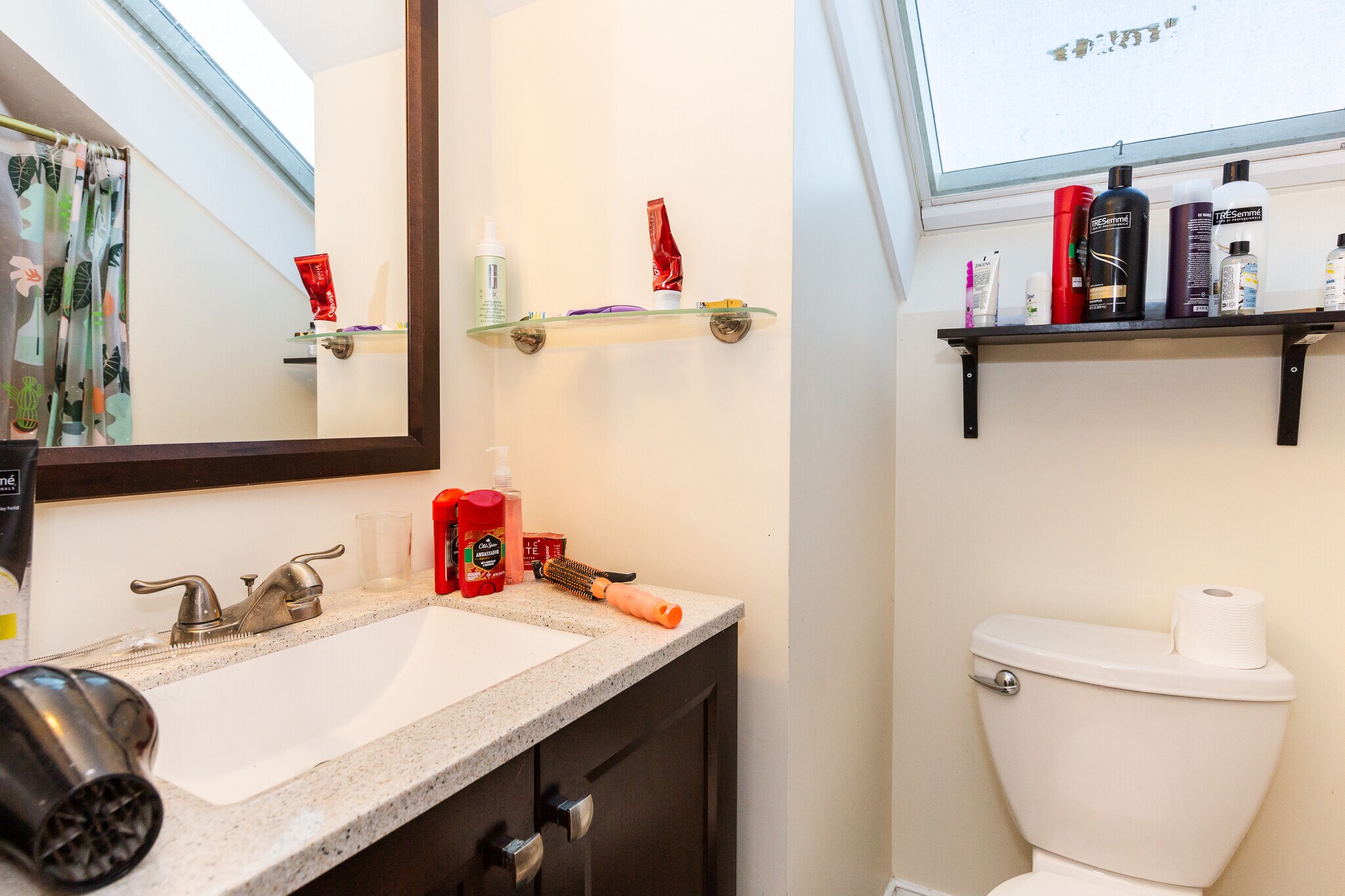 Building Photo - 186 Calumet St