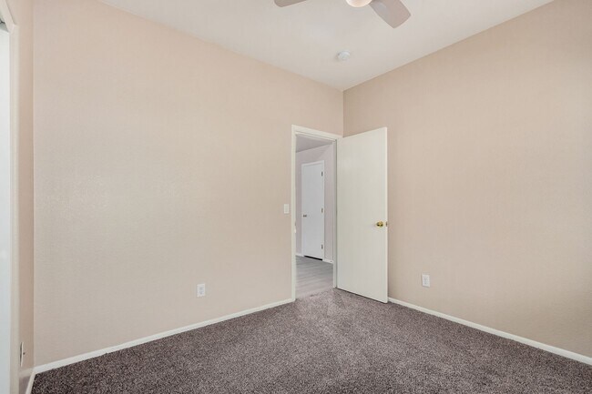 Building Photo - Newly Renovated 3-Bedroom Home in Gilbert
