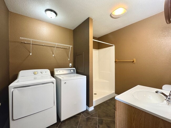 Building Photo - All Electric 2/2 Patio Home in Sulphur Rock