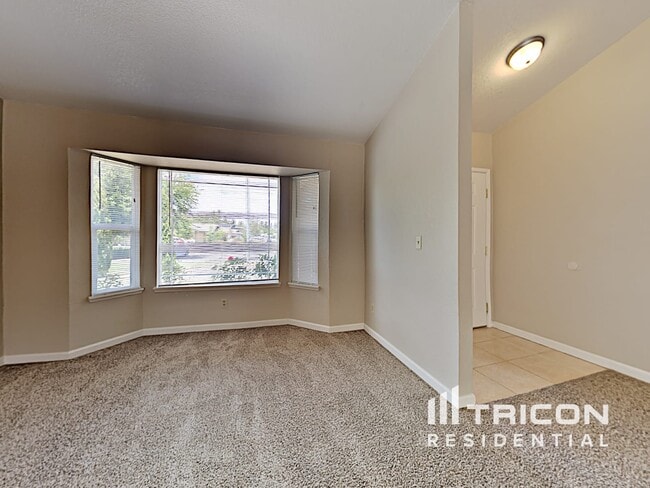 Building Photo - 324 Kendrick Ln