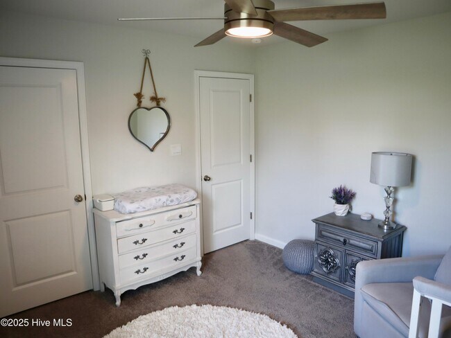 Building Photo - 404 Willet Ct