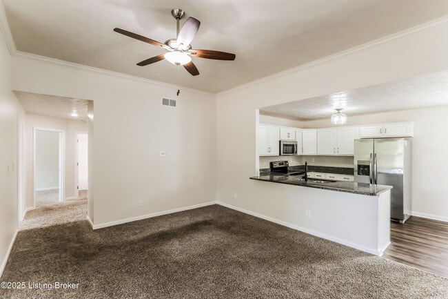 Building Photo - 6106 Larkgrove Dr