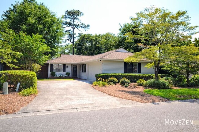 Building Photo - 1210 Smith Bay Cir W