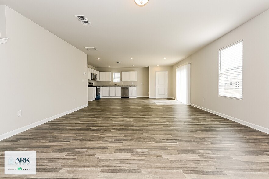 Building Photo - 161 Martin Mill Trail