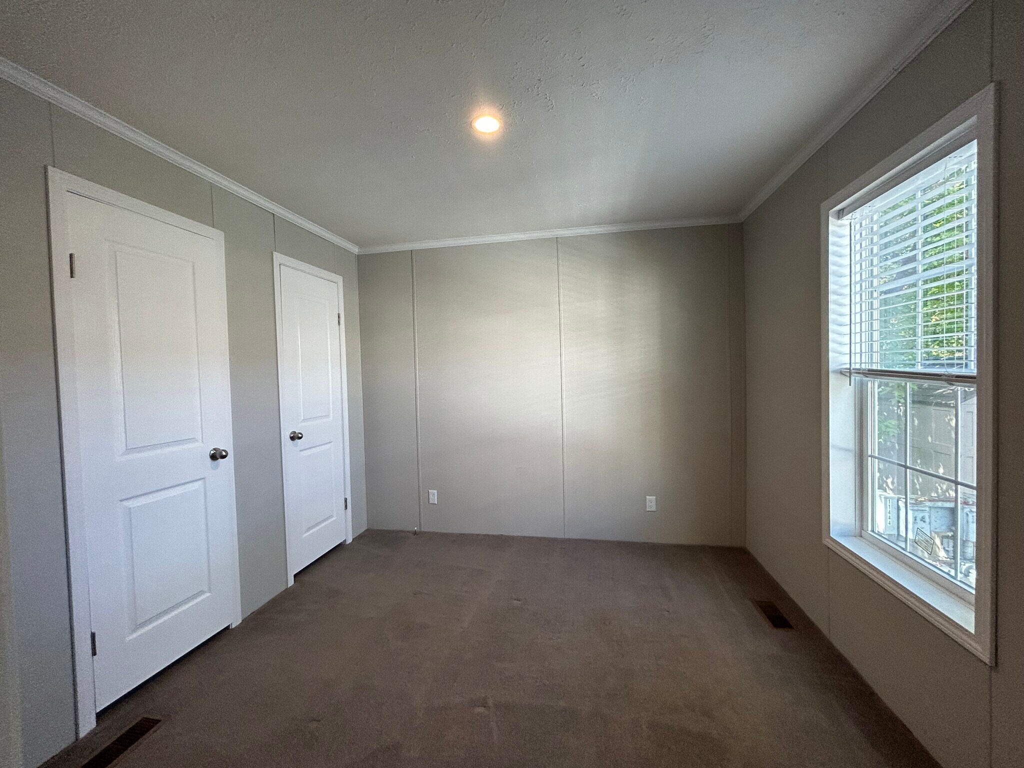 Building Photo - 11444 Oakgrove Dr