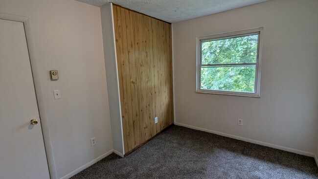 Building Photo - Springs Acquisitions, LLC (1493 Hobart Ave)