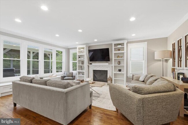 Building Photo - 47791 Macgill Ct