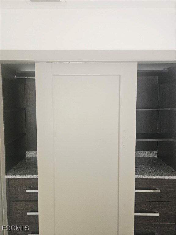 Building Photo - 6737 Plantation Pines Blvd