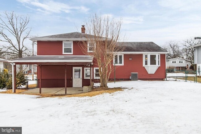 Building Photo - 154 Valleybrook Rd E