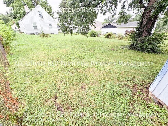 Building Photo - 3473 Eisenhower Rd