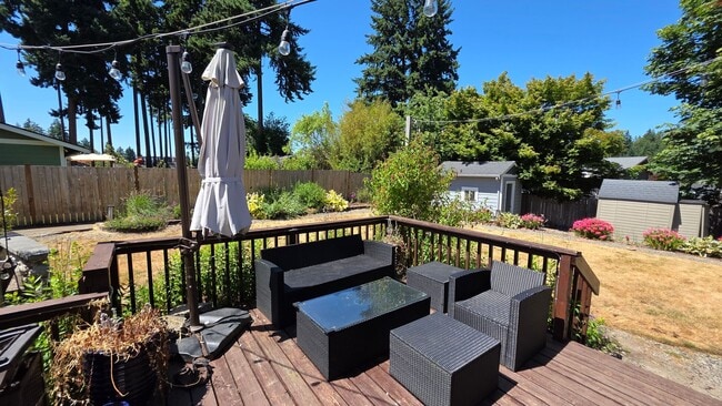 Building Photo - Heart of Puyallup Stunner; a Must See!