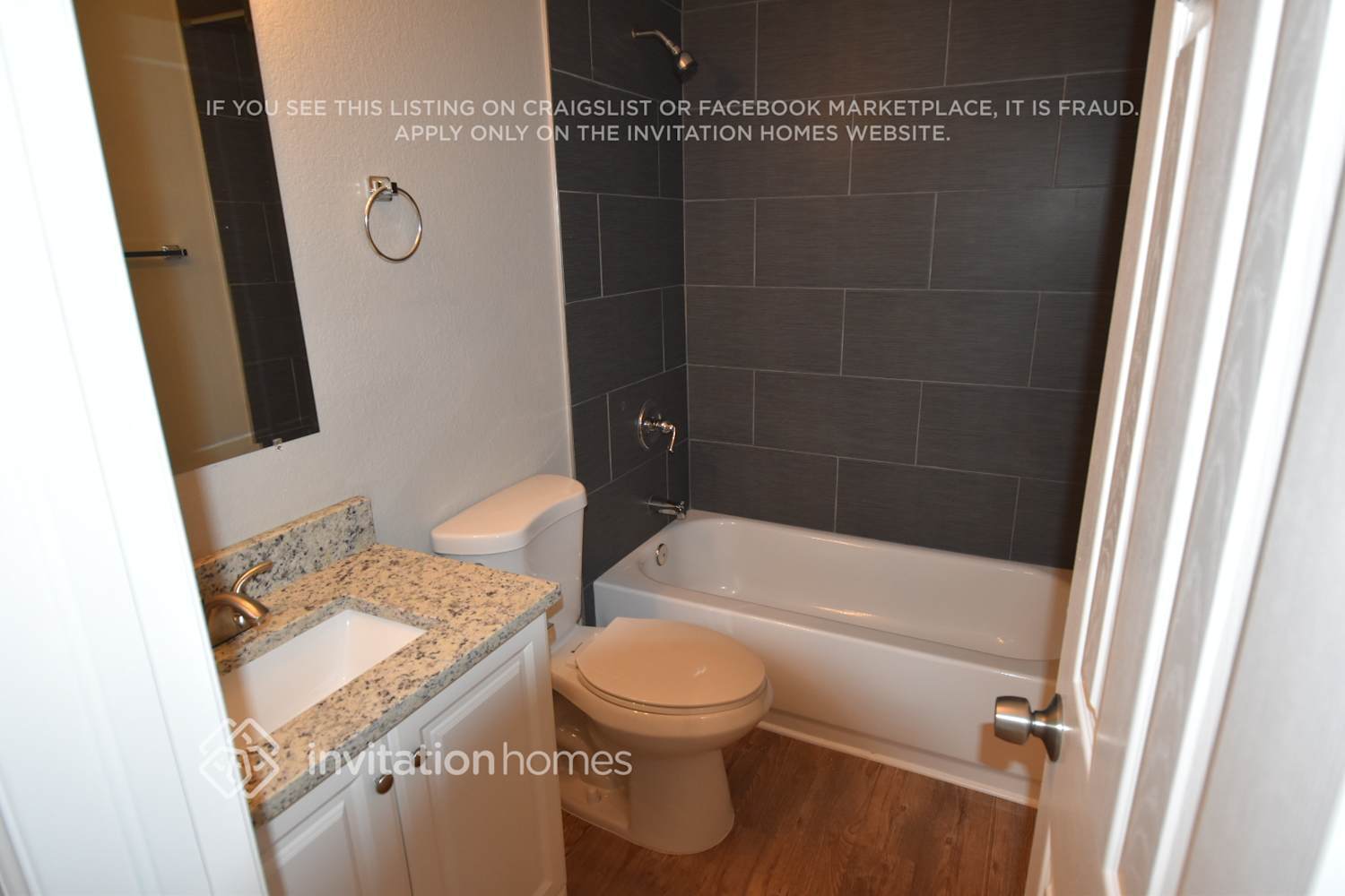 Building Photo - 3875 S Quemoy Ct