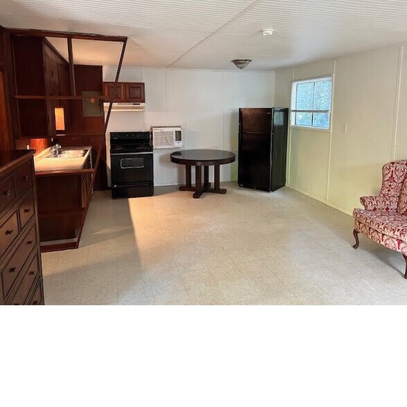 Building Photo - 1113 Skidaway Rd