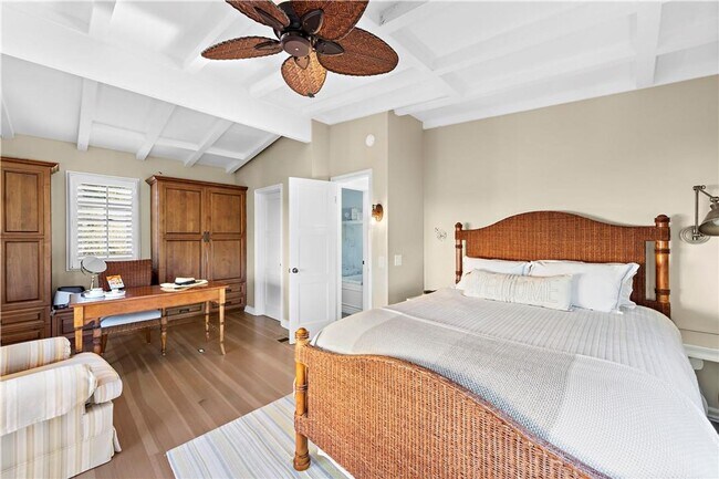 Building Photo - Woods Cove Beach House