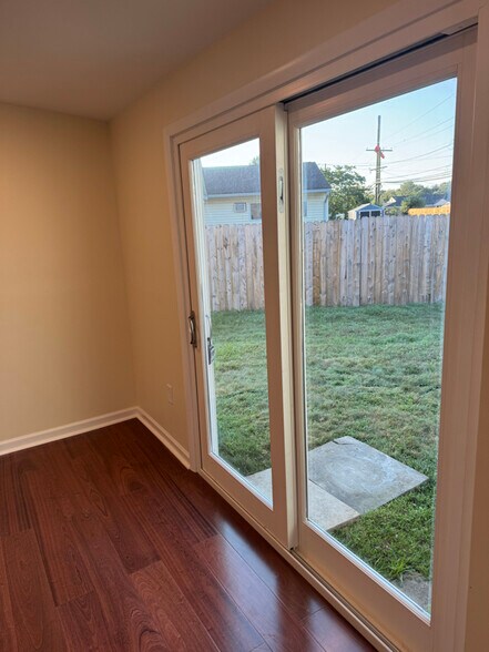 Building Photo - 82 Indian Creek Dr