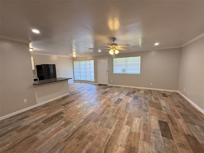 Building Photo - 8343 Bigwood St