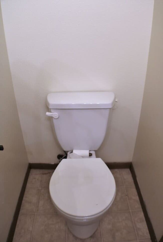 Building Photo - $1,375 | 3 Bedroom, 2.5 Bathroom Town Home...