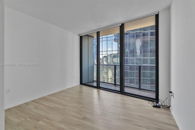 Building Photo - 801 S Miami Ave