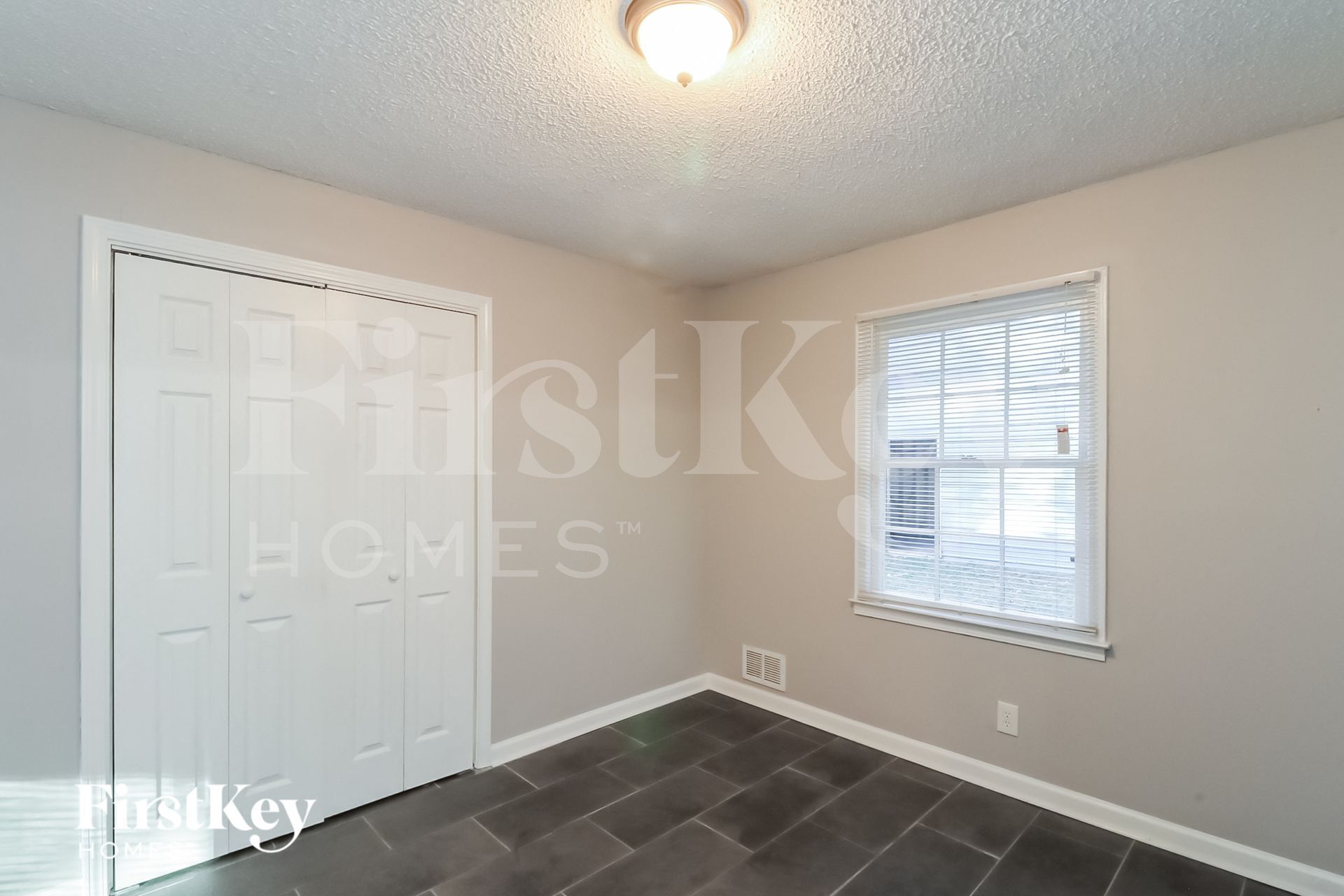 Building Photo - 55 Grant Dr NW