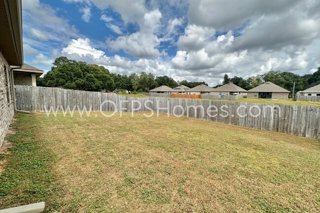 Building Photo - 7422 Stagecoach Rd