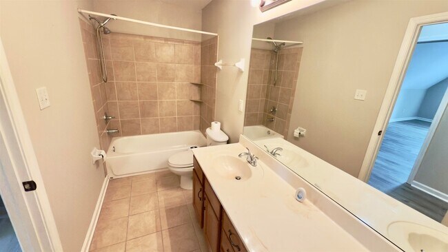 Building Photo - 4792 White Pass Dr